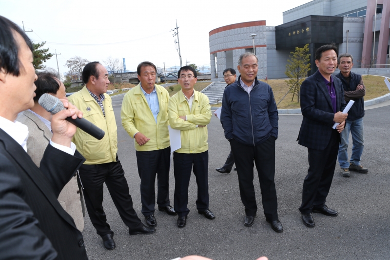 20141106-061[AP7U4511-제191회 임시회 산업건설위원회 낙동강변 오토캠핑장 예정지 현장 방문 현황청취.JPG