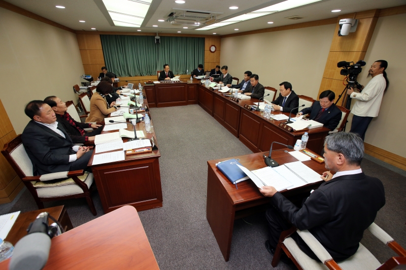 20141126-023[AP7U6205-제192회 정례회 기획행정위원회 소관 행정사무감사 활동.JPG
