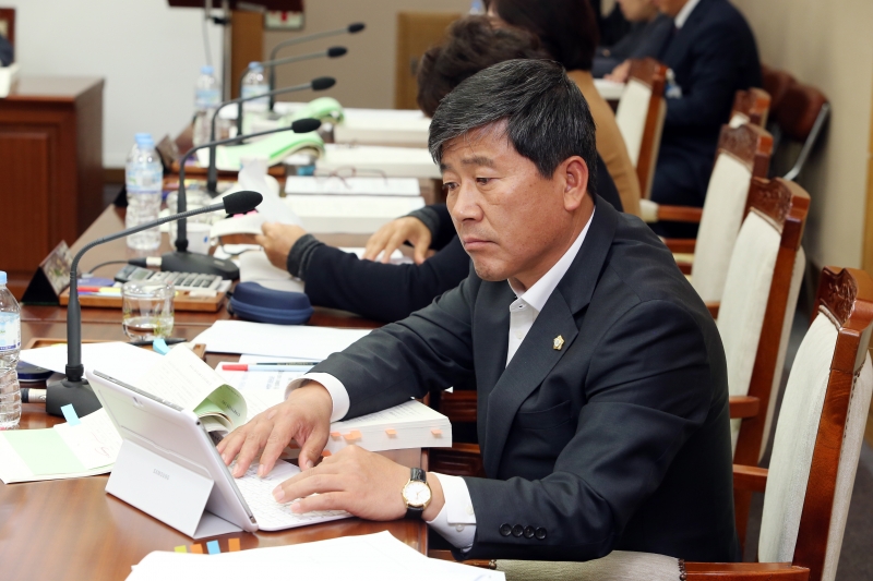 20141126-043[AP7U6262-제192회 정례회 기획행정위원회 소관 행정사무감사 활동.JPG