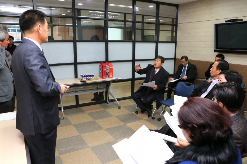 20141204-003[AP7U6668--제192회 정례회 기획행정위원회 행정사무감사차 통합관제센터 현장 방문.JPG