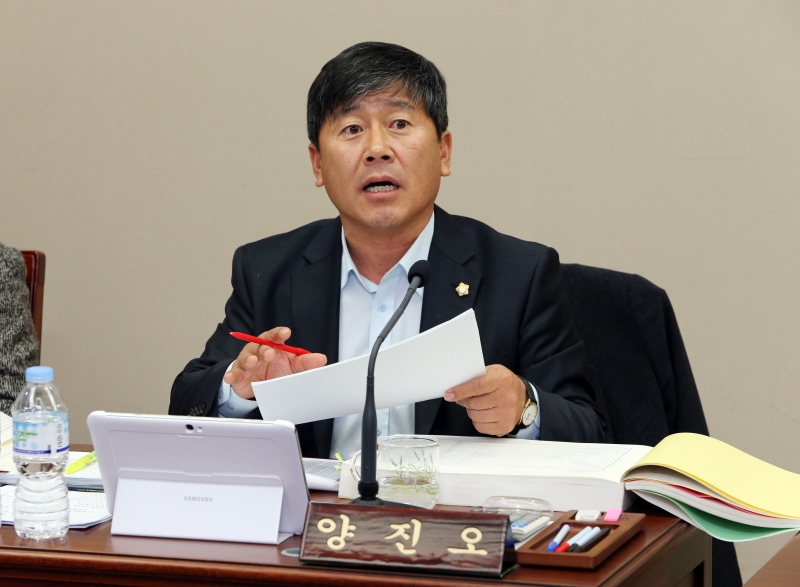 20141211-036[AP7U7412-제192회 정례회 예산결산특별위원회 2015년도 세입세출예산안 심사.JPG