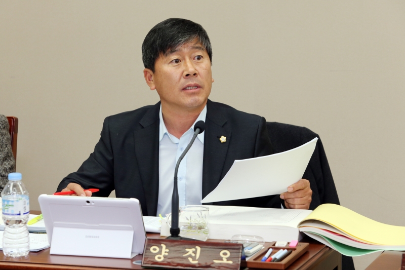 20141211-037[AP7U7413-제192회 정례회 예산결산특별위원회 2015년도 세입세출예산안 심사.JPG
