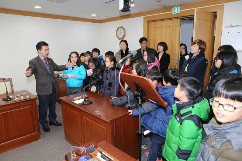 20150224-044[AP7U9285-원호한누리타운 새마을문고 어린이및학부모 의회방문.JPG