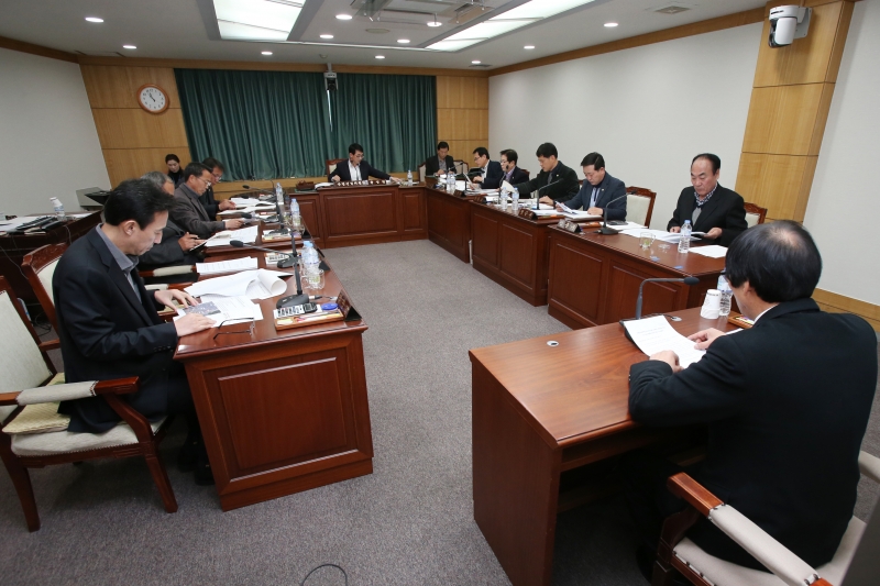 20150304-038[AP7U9508-제194회 임시회 산업건설위원회 조례안 심사활동.JPG