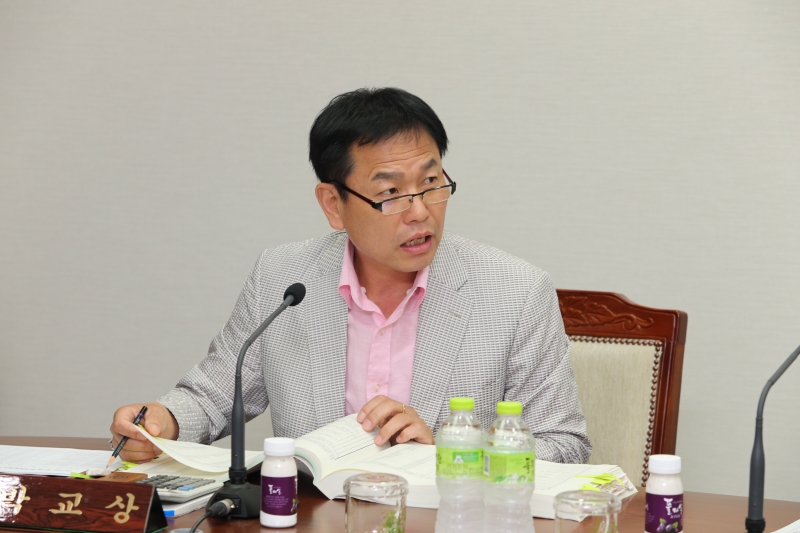 20150608-010[AP7U6799-제196회 임시회시 산업건설위원회 소관 2015년도 제1회 추가경정예산안 예비심사.JPG