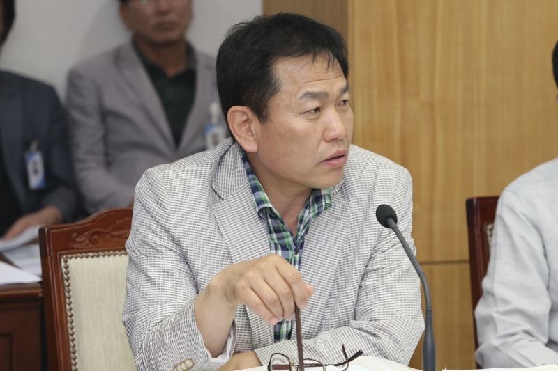 20150609-010[AP7U6862-제196회 임시회시 예산결산특별위원회 2015년도 제1회 추가경정예산안 심사활동.JPG