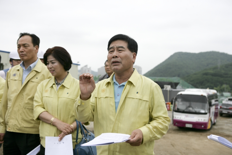 20150710-052[345M9797-제197회 정례회 기획행정위원회 강동문화회관 공사현장 방문.jpg