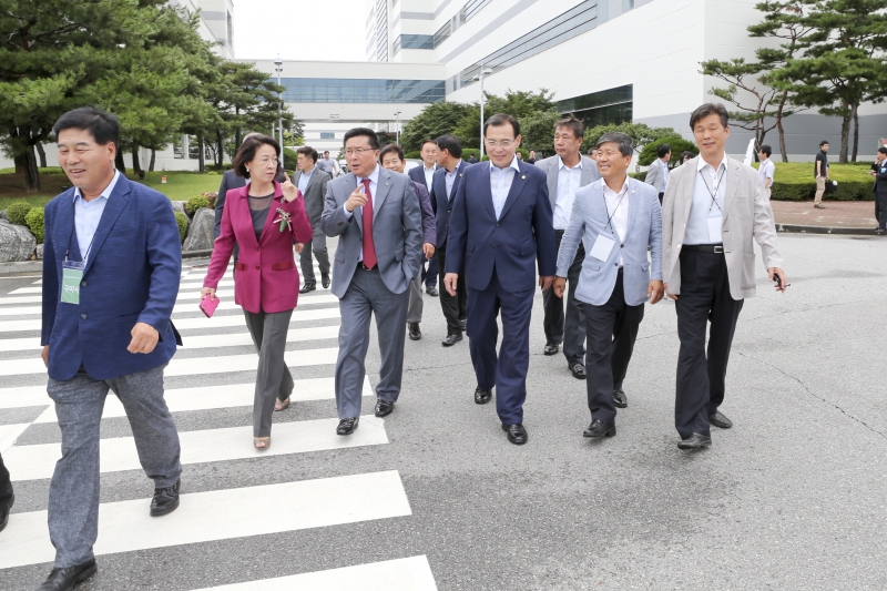 20150723-052AP7U9312-구미시와 LG디스플레이(주) 투자양해각서 체결식 .JPG