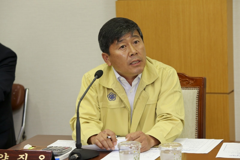 20150818-010[AP7U9762-폐회중 의회운영위원회 활동.jpg