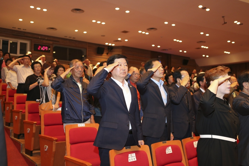 20150908-058[AP7U1489-6.25전쟁 65주년 호국보훈 보은행사.jpg