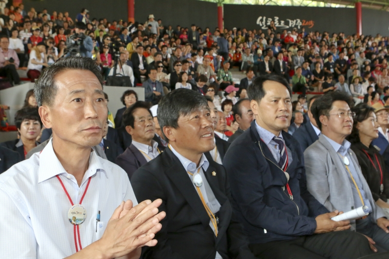 20150911-027[IMG_6573-실크로드 경주2015 구미시 문화의 날 행사.jpg