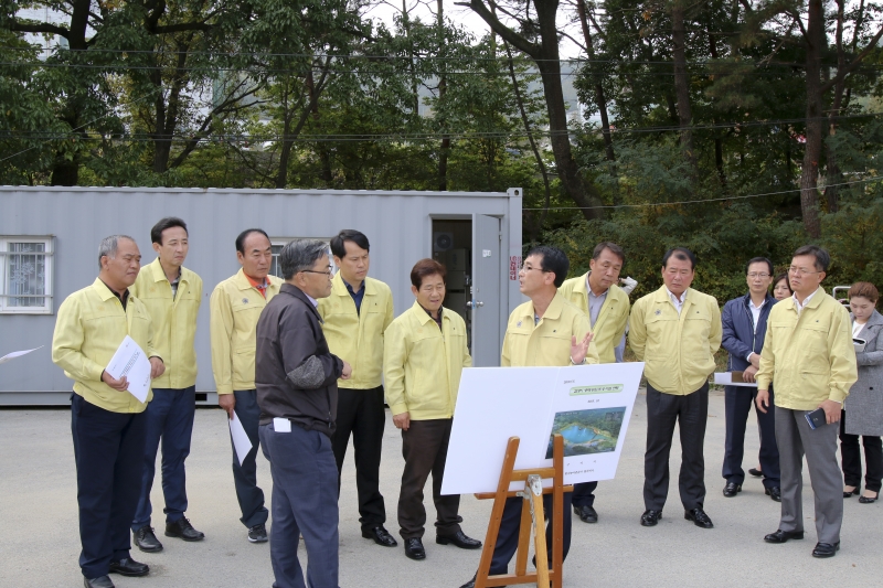 20151022-094[IMG_7771-제199회 임시회 산업건설위원회 검성지 생태공원 조성공사 현장방문.jpg