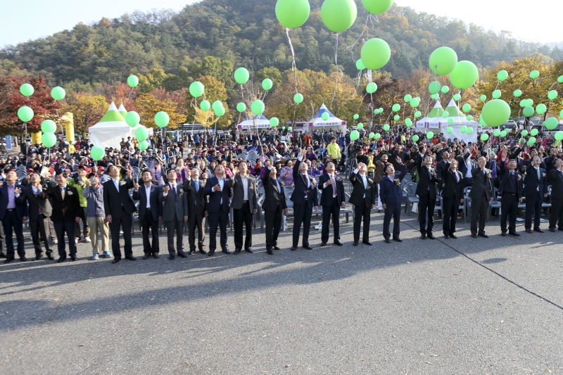 20151104-058[AP7U8880-일천만 그루 나무심기운동 달성 기념행사.jpg