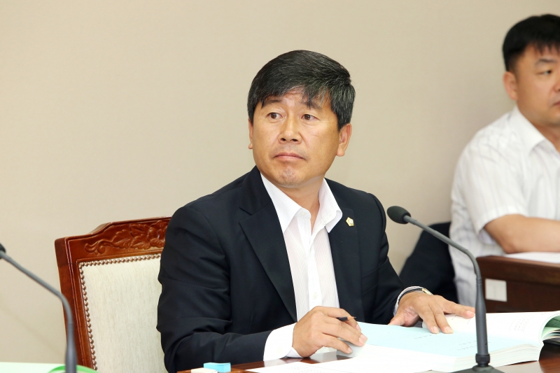 20140717-056[AP7U6409-제189회 임시회 기획행정위원회 소관 2014년도  주요업무계획 보고 청취.JPG