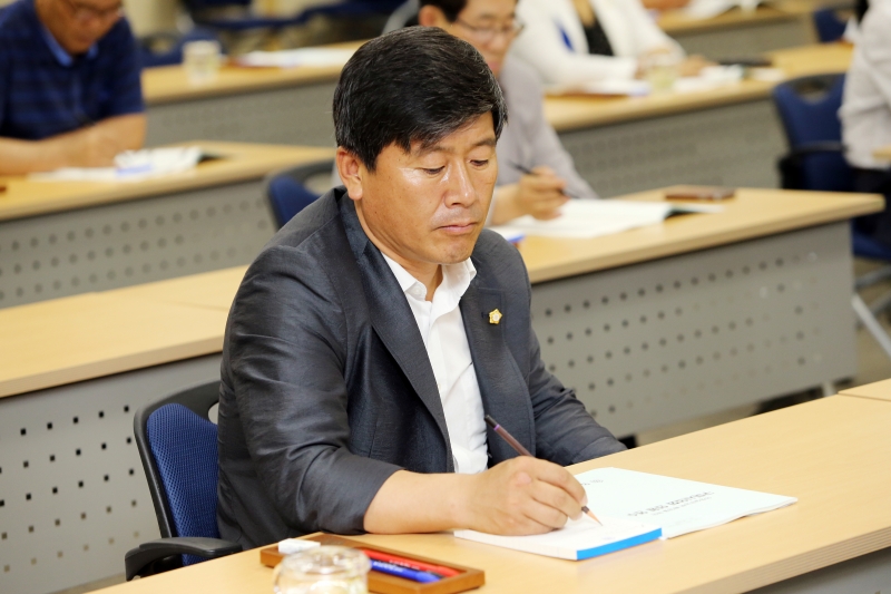 20140722-035[AP7U6956-구미시의회 의원 연수-계명대학교 일반대학원 최봉기 원장 초청 특강 .JPG