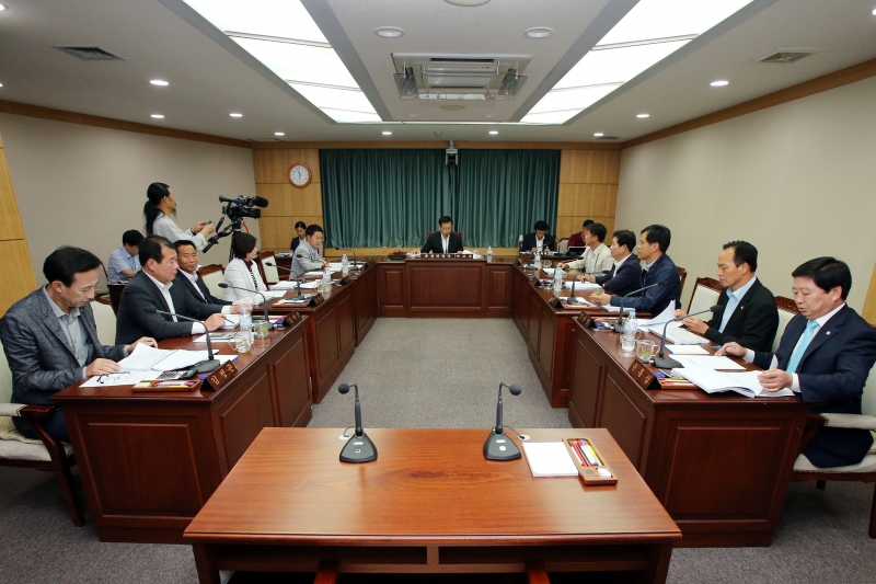 20140912-041[AP7U0040-제190회 제1차 정례회시 제2차 사회복지시설및보조사업 조사특별위원회 활동.JPG