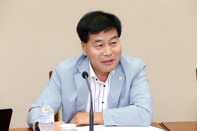 20140819-020[AP7U8264-폐회중 기획행정위원회 간담회-솔장애인복지시설 관련 업무청취.JPG
