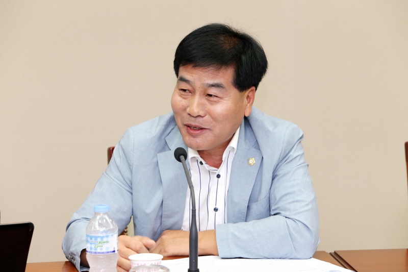 20140819-021[AP7U8265-폐회중 기획행정위원회 간담회-솔장애인복지시설 관련 업무청취.JPG