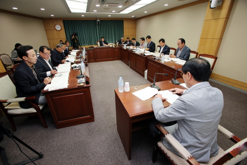 20140904-072[AP7U9667-제190회 제1차 정례회 산업건설위원회 소관 20114년도 제1회 추가경정예산안 예비심사 활동 .JPG