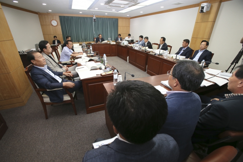 20160726-015[AP7U3074--제206회 정례회 예산결산특별위원회 소관 2015회계년도 세입세출결산승인안 심사.jpg