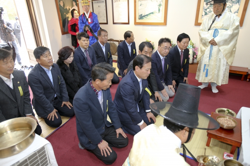 20161114-017[AP7U9973-박정희대통령 99회 탄신제.jpg