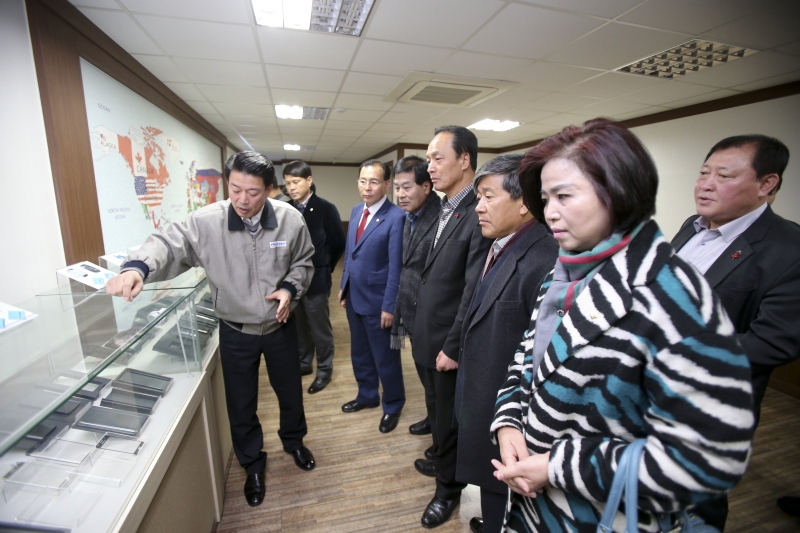 20161202-023[AP7U1527-제209회 정례회 주광정밀 기업체 방문.jpg