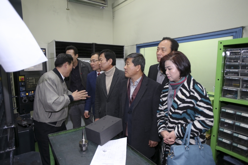 20161202-038[AP7U1580-제209회 정례회 주광정밀 기업체 방문.jpg