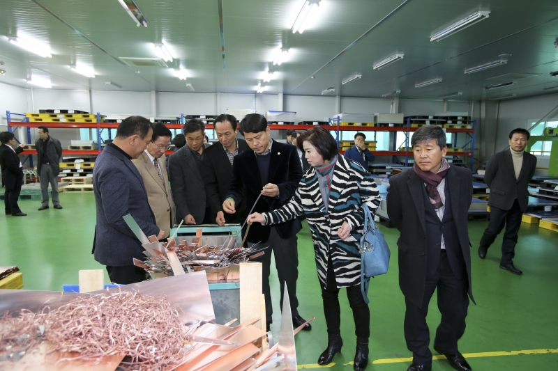 20161202-112[AP7U1737-제209회 정례회 아주스틸 기업체 방문.jpg