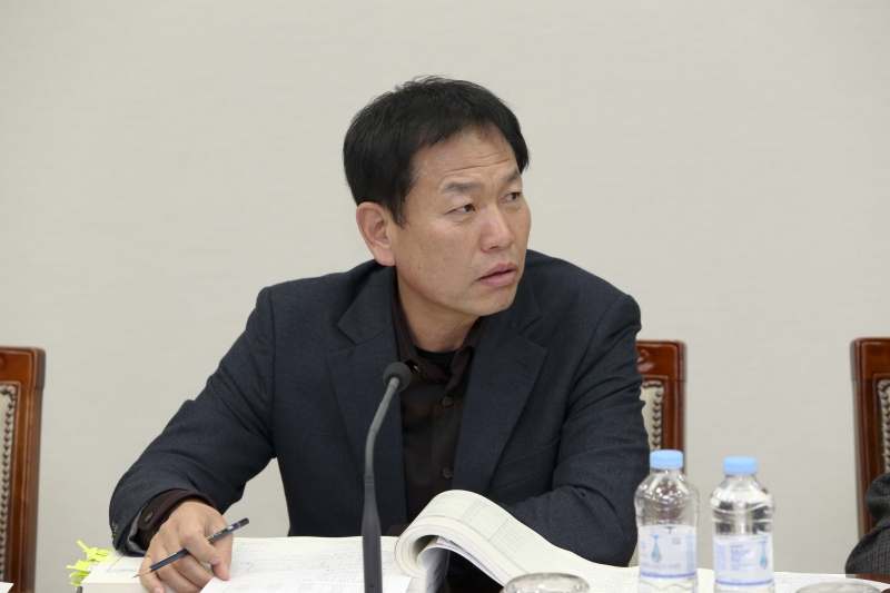 20161212-029[AP7U3170-제209회 정례회 예산결산특별위원회 2017년도 세입세출예산안 심사활동.jpg