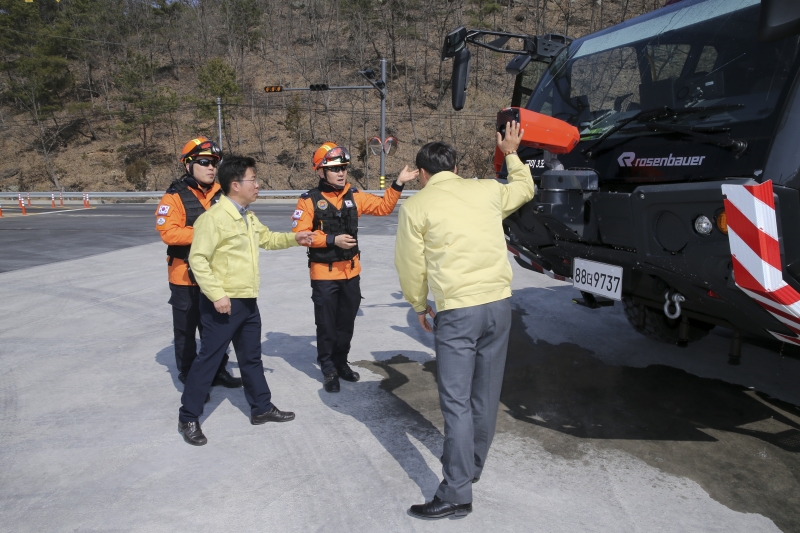 20170313-085[AP7U8285-제211회 임시회시 구미화학재난합동방재센터 현장 방문.JPG