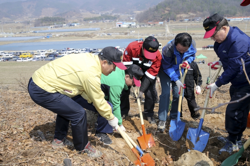 20170329-012[AP7U9014-제72회 식목일 행사.JPG