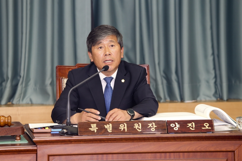 20170518-024[AP7U1758-제213회 임시회 예산결산특별위원회 2017년도 제1회 추가경정예산안 심사활동.JPG