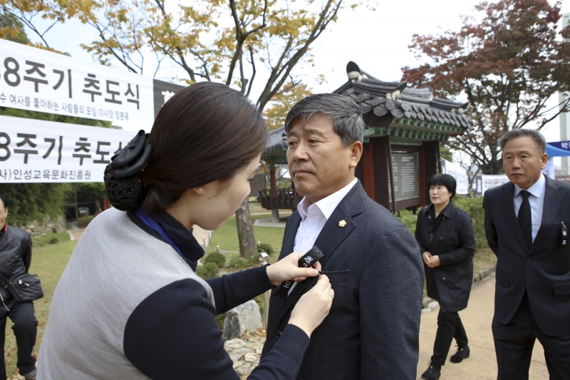 20171026-010[IMG_8563-박정희대통령 서거 38주기 추도식.JPG