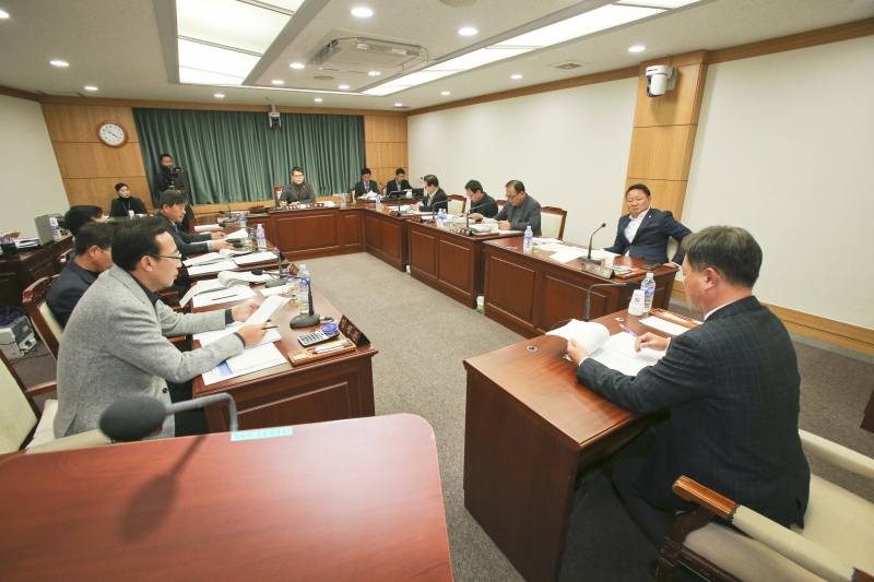 20171128-038[AP7U9507-제218회 정례회 산업건설위원회 조례안 심사활동.JPG