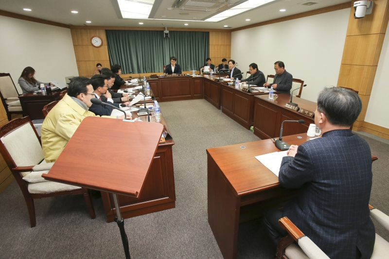 20180308-023[AP7U3276-제220회 임시회 산업건설위원회 조례안 심사활동.JPG