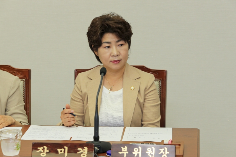 20180705-046[AP7U7034-폐회중 의회운영위원회 활동.JPG