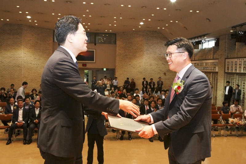 20180615-054[536A9866-제7회 전국동시지방선거 당선자 교부식.JPG