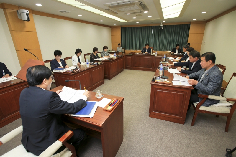 20180716-002[AP7U7858-제224회 임시회 의회운영위원회 시정업무보고.JPG