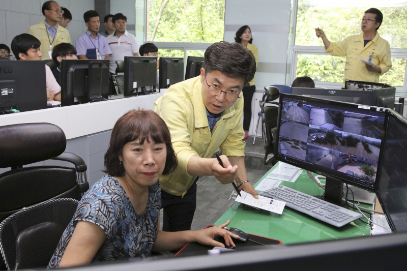 20180719-055[AP7U7718-제224회 임시회 기획행정위원회 통합관제센터 방문.JPG
