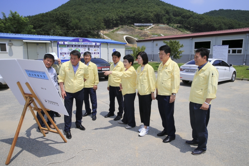 20180719-129[AP7U7718-제224회 임시회 산업건설위원회 국도대체 우회도로 공사현장 방문.JPG