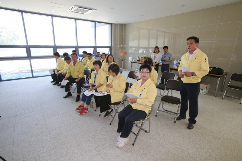 20180723-041[AP7U7718-구미시의회 전체의원 공설숭조당 2관 공사현장 방문.JPG