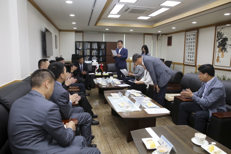 20180730-008[IMG_0698-중국 장사시 리유밍리 부시장 일행 의회방문.JPG