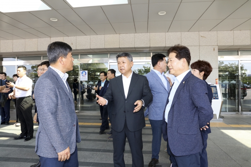 20180731-131[IMG_0992-구미시의회 의원 삼성전자 네트워크 사업부 이전 관련 국회 방문.JPG