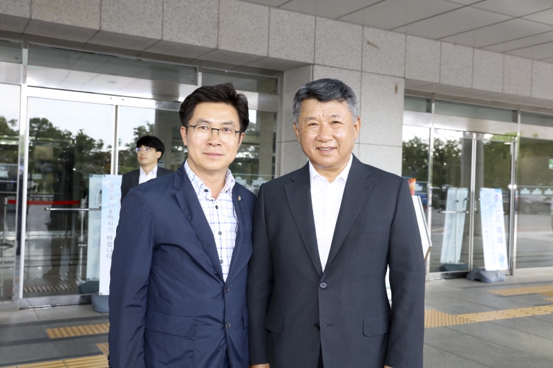 20180731-121[IMG_0974-구미시의회 의원 삼성전자 네트워크 사업부 이전 관련 국회 방문.JPG