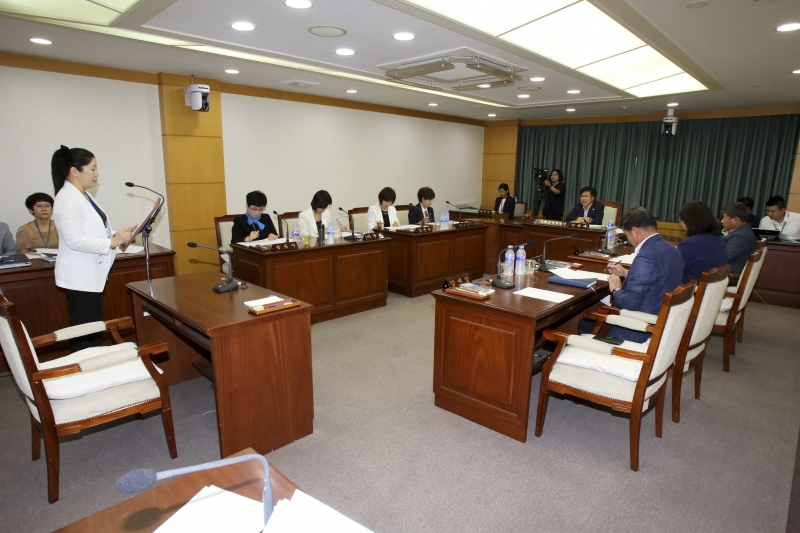20180823-004[IMG_1148-폐회중 의회운영위원회 활동.JPG