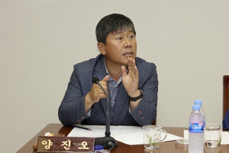 20180823-018[IMG_1181-폐회중 의회운영위원회 활동.JPG