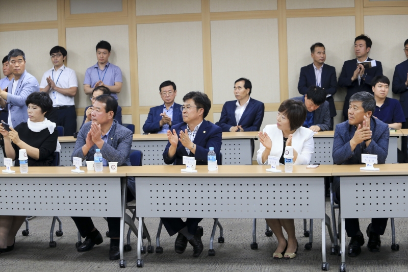 20180823-092[AP7U9339-경사북도 구미시와 (주)ACD 투자양해각서 체결식.JPG