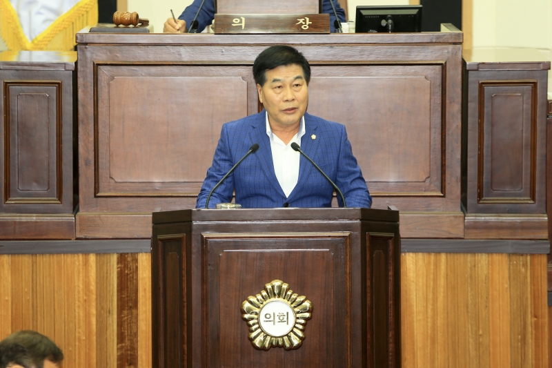 20180903-011[AP7U9744-제225회 정례회 제1차 본회의시 안주찬 의원 5분 자유발언.JPG