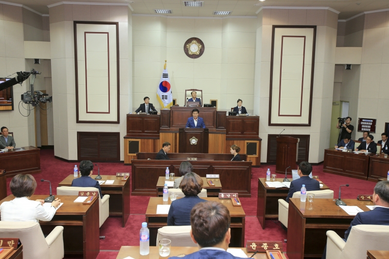 20180903-014[AP7U9753-제225회 정례회 제1차 본회의시 안주찬 의원 5분 자유발언.JPG