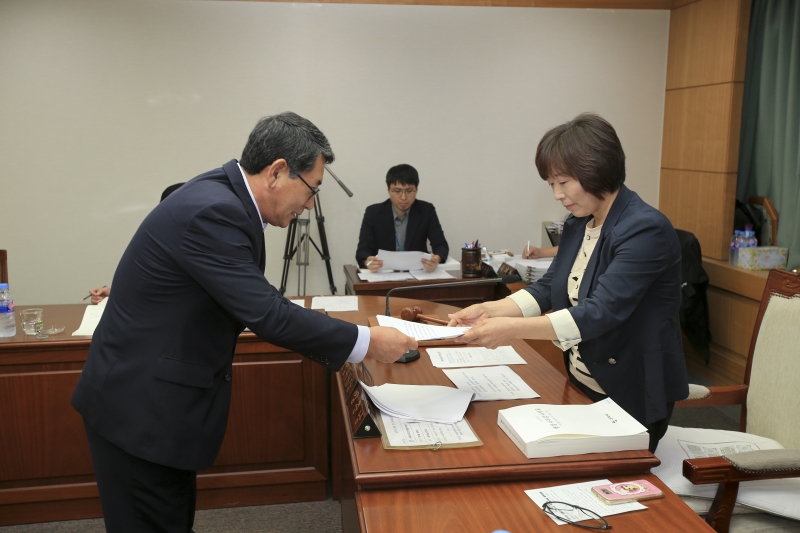 20180905-038[AP7U0207-제225회 정례회 기획행정위원회 소관 행정사무감사 활동.JPG